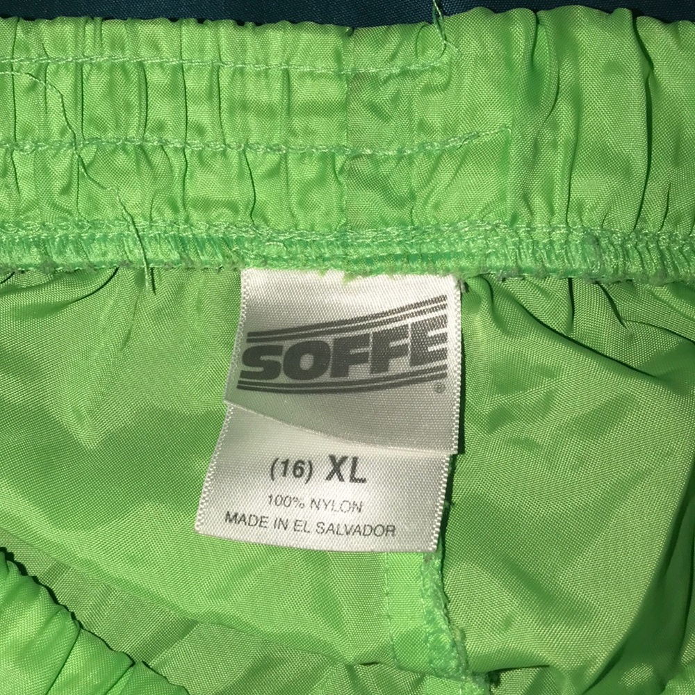 Shorts - Picture 3 of 6